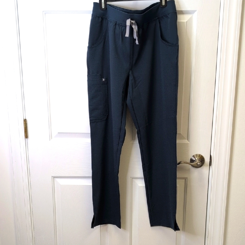 Figs Dark Harbour Cargo Kade Pants Drawstring Waist